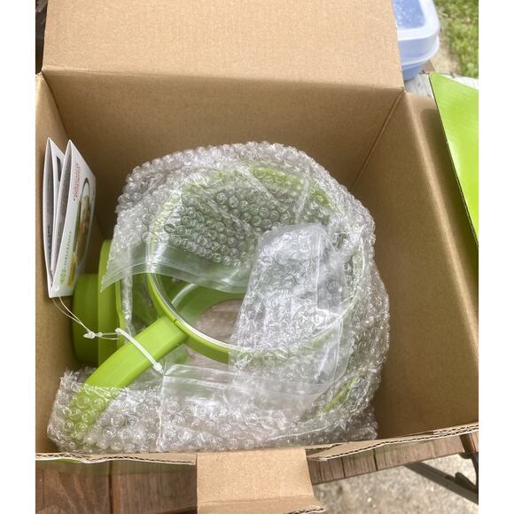 New 3 Qt Microwave Popcorn Popper Healthy Snack New In Box - Picture 2 of 2